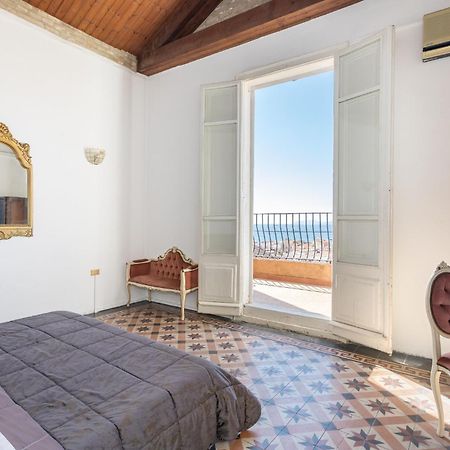 La Dolce Vita Cagliari Bagian luar foto