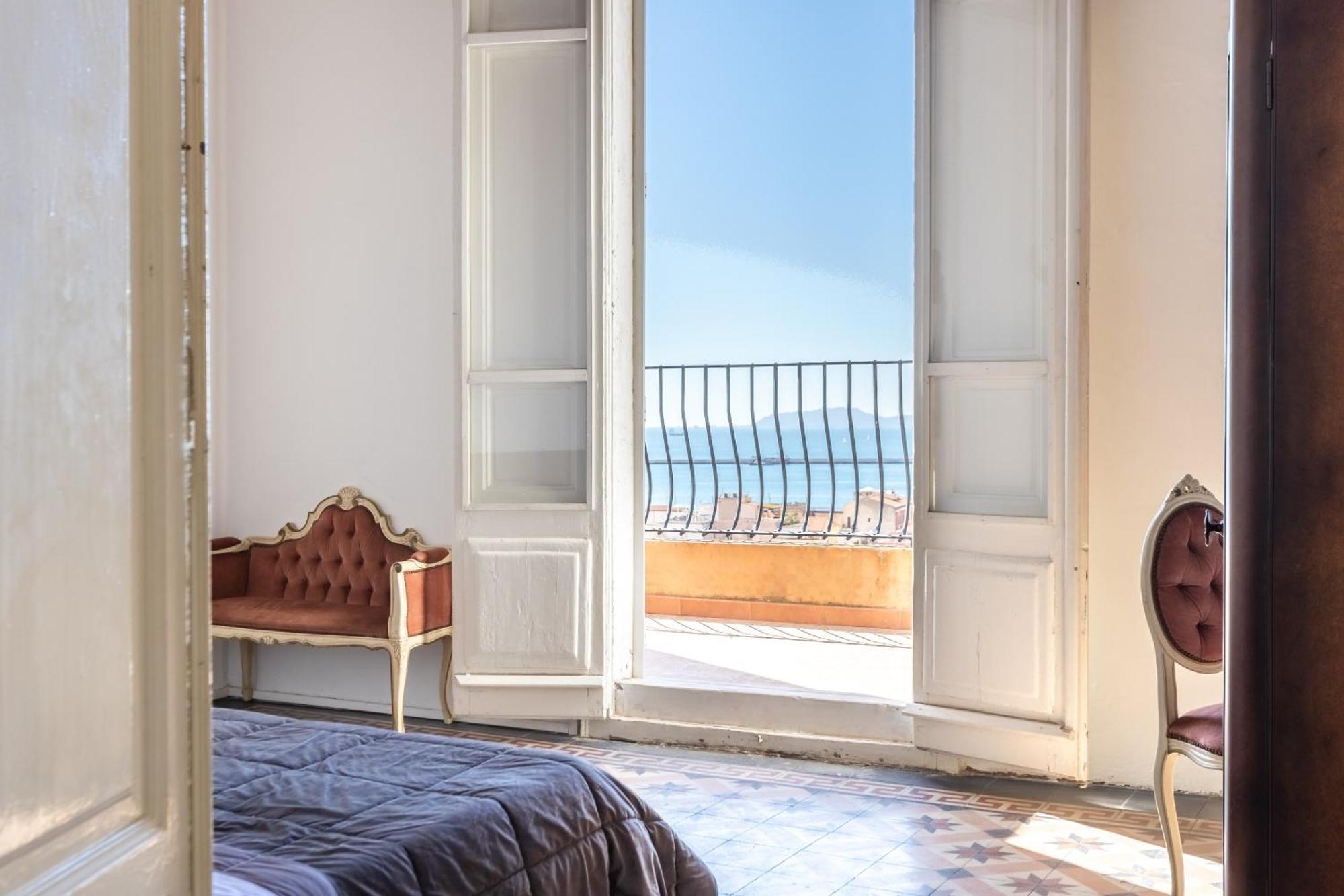 La Dolce Vita Cagliari Bagian luar foto