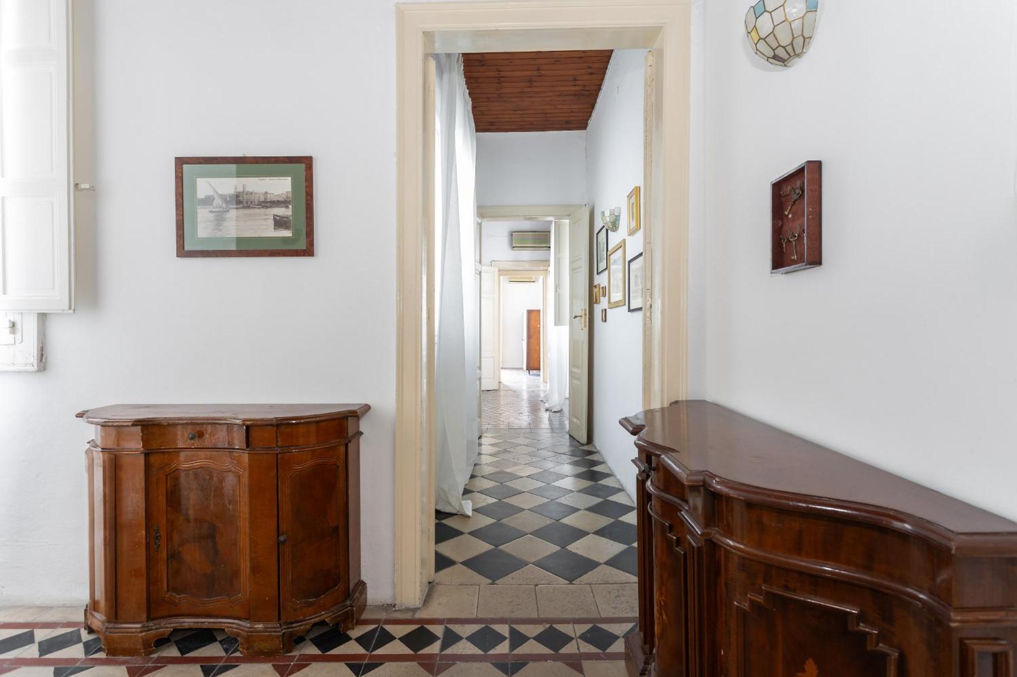 La Dolce Vita Cagliari Bagian luar foto
